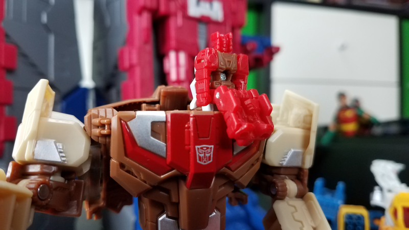 The small heads aren’t great, and I miss the tech specs pop-up, but they’ll do.